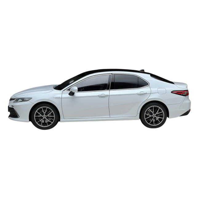 Toyota Camry XV70 1:18 (Біла)